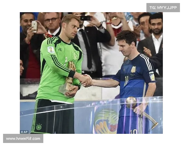 胡梅尔斯回顾职业生涯：最强对手梅西最佳队友诺伊尔